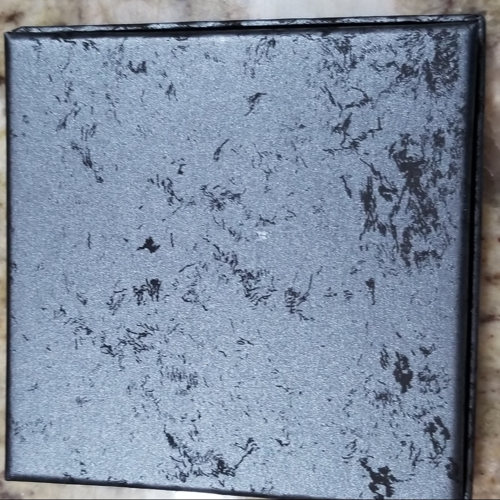 Hong Kong Disneyland Park Castle Bracelet with box - Picture 7 of 7